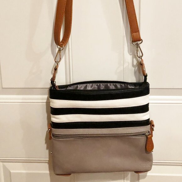 Lot of 2 Bags - Miomojo Vegan crossbody & K&Bo Abbey Fold Over crossbody - EUC - Picture 10 of 16